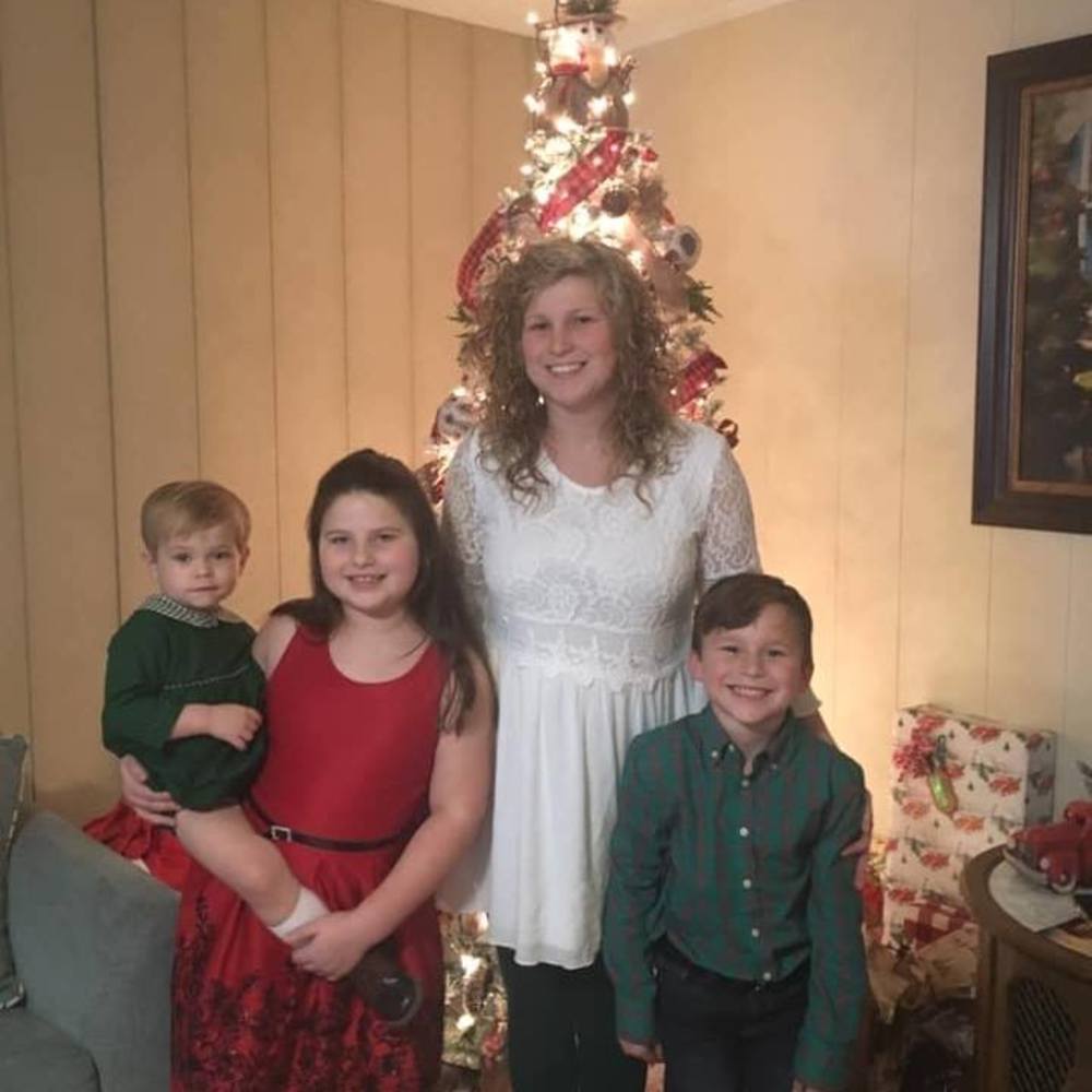 Meet your Posher, Monica